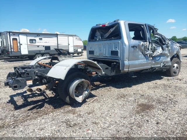 2023 FORD F-350 XLT 4