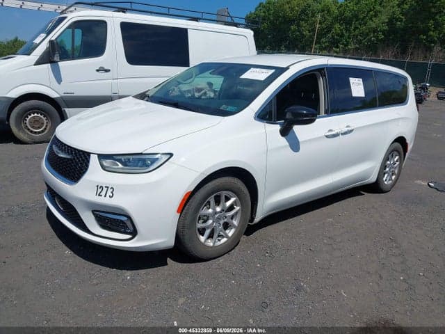 2024 CHRYSLER PACIFICA TOURING L 2