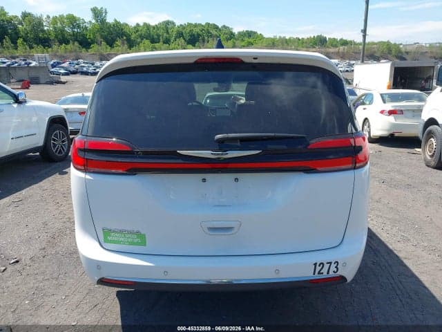 2024 CHRYSLER PACIFICA TOURING L 16