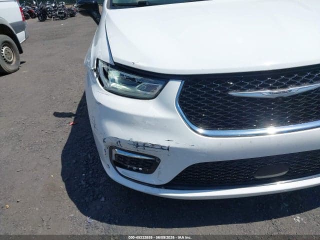 2024 CHRYSLER PACIFICA TOURING L 6