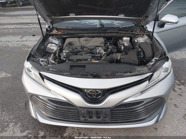 2019 TOYOTA CAMRY XLE 10