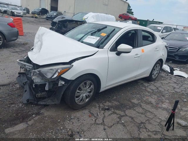 2019 TOYOTA YARIS L 2