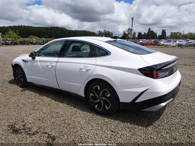 2025 HYUNDAI SONATA SEL 3