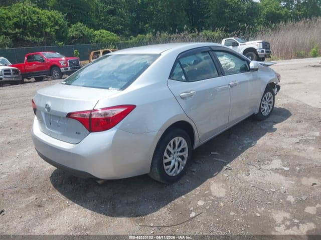 2017 TOYOTA COROLLA LE 4