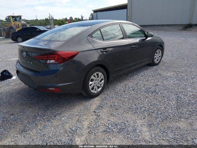 2020 HYUNDAI ELANTRA SE 4