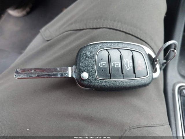 2018 HYUNDAI SONATA SE 11