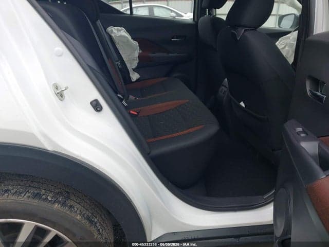 2021 NISSAN KICKS SR XTRONIC CVT 8