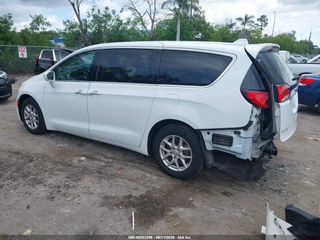 2020 CHRYSLER PACIFICA TOURING 3