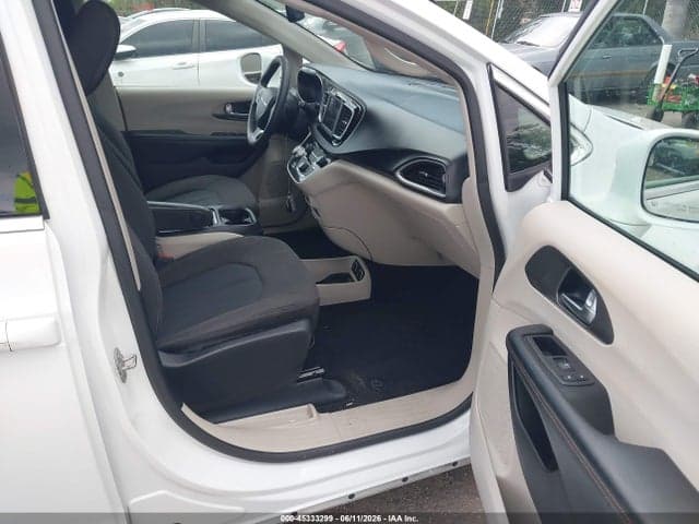 2020 CHRYSLER PACIFICA TOURING 5