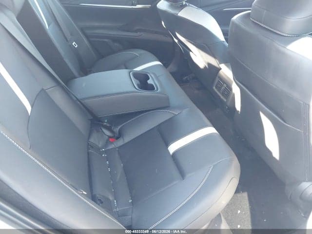 2025 TOYOTA CAMRY SE 8