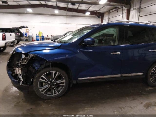 2017 NISSAN PATHFINDER PLATINUM 19