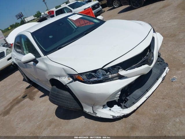 2020 TOYOTA CAMRY LE 1