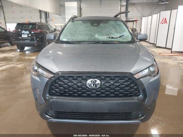 2024 TOYOTA COROLLA CROSS LE 12