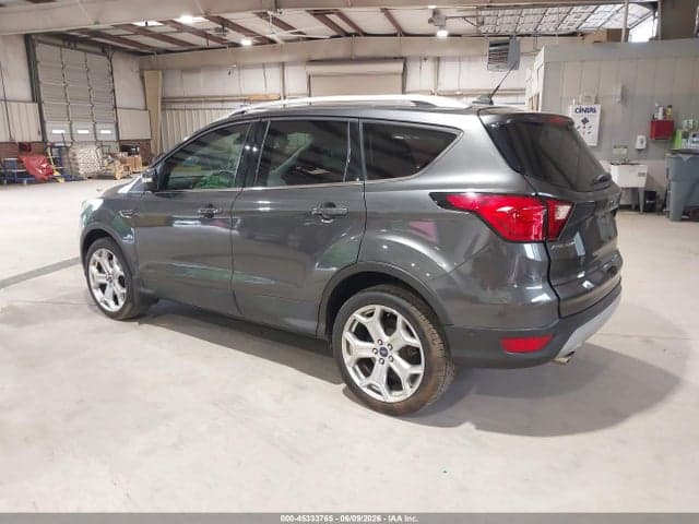 2019 FORD ESCAPE TITANIUM 3
