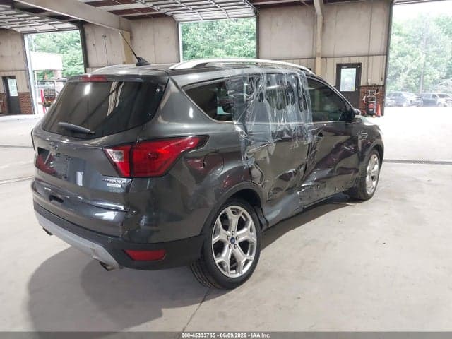 2019 FORD ESCAPE TITANIUM 4