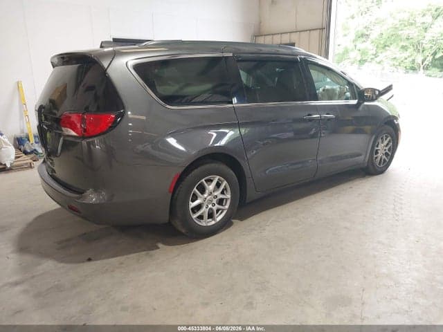 2021 CHRYSLER VOYAGER LXI 4