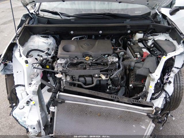 2025 TOYOTA RAV4 XLE 10