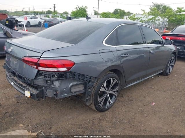 2021 VOLKSWAGEN PASSAT 2.0T SE 4