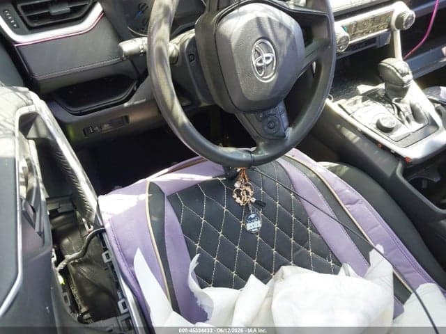 2020 TOYOTA RAV4 HYBRID LE 11