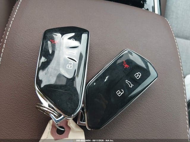 2025 VOLKSWAGEN ID.4 AWD PRO 11