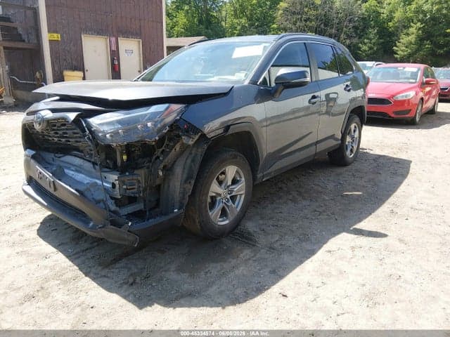 2023 TOYOTA RAV4 XLE 2