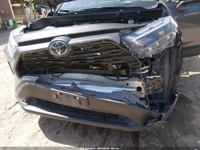 2023 TOYOTA RAV4 XLE 6