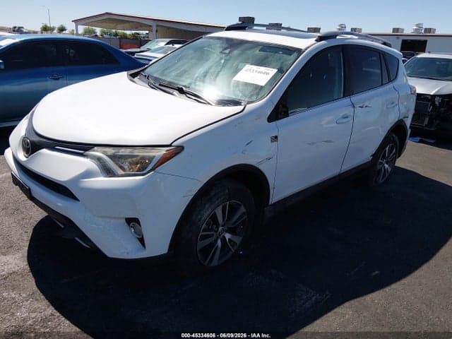 2018 TOYOTA RAV4 XLE 2