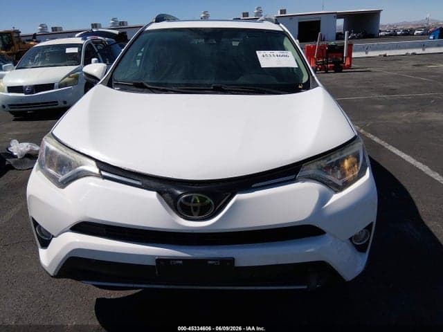 2018 TOYOTA RAV4 XLE 12