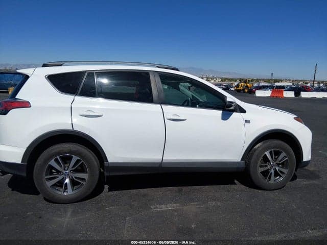 2018 TOYOTA RAV4 XLE 13