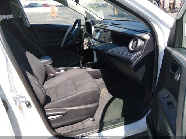 2018 TOYOTA RAV4 XLE 5