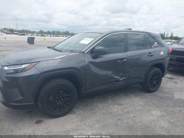 2023 TOYOTA RAV4 LE 6