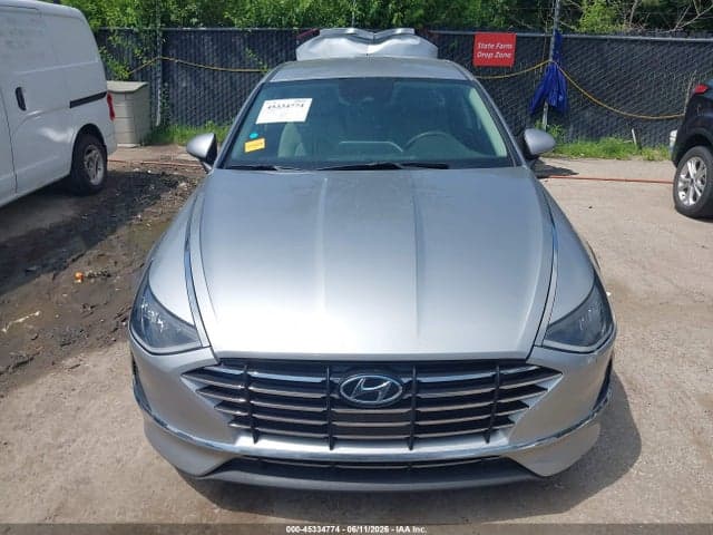 2022 HYUNDAI SONATA SE 13