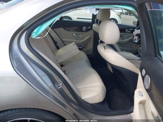 2020 MERCEDES-BENZ C 300 8