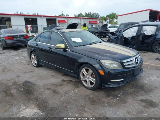 2011 MERCEDES-BENZ C 300