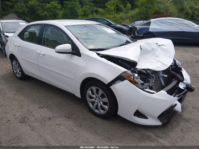 2018 TOYOTA COROLLA LE 1
