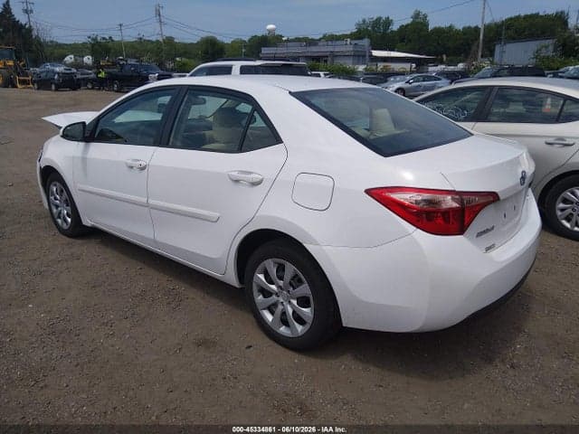 2018 TOYOTA COROLLA LE 3