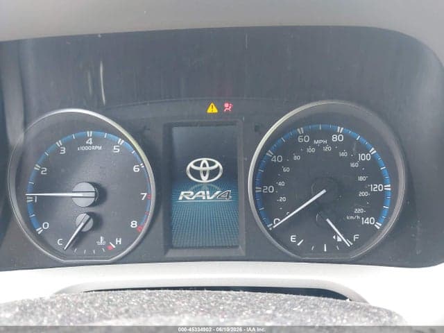 2017 TOYOTA RAV4 LE 7