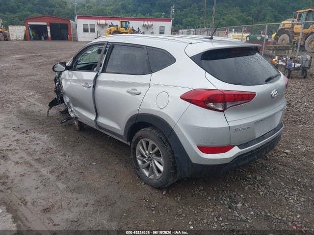 2017 HYUNDAI TUCSON SE 3