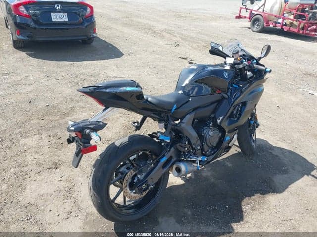 2025 YAMAHA YZFR7 4