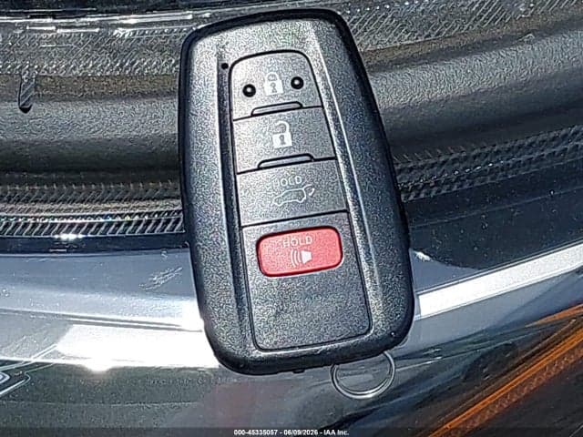 2022 TOYOTA RAV4 HYBRID XLE PREMIUM 11