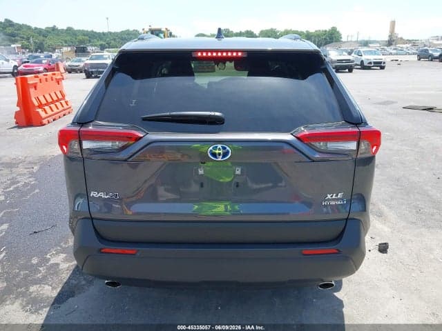2022 TOYOTA RAV4 HYBRID XLE PREMIUM 17