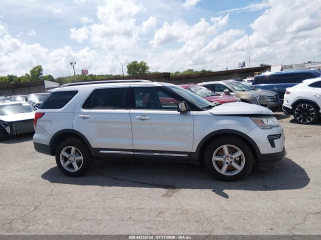 2018 FORD EXPLORER XLT 13