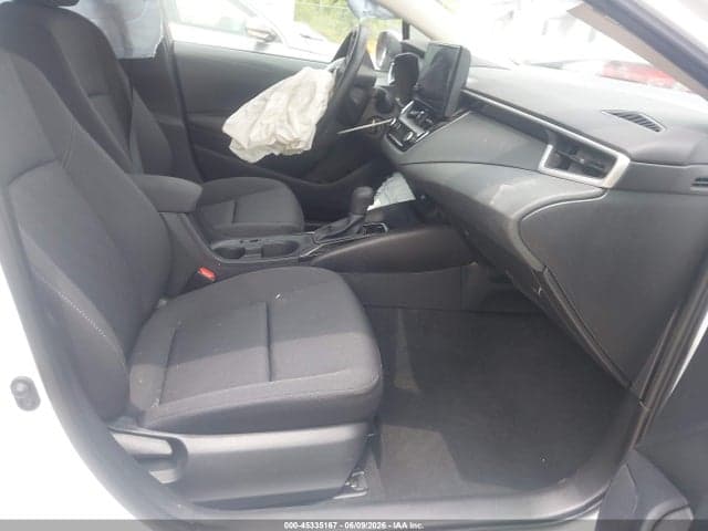 2025 TOYOTA COROLLA LE 5