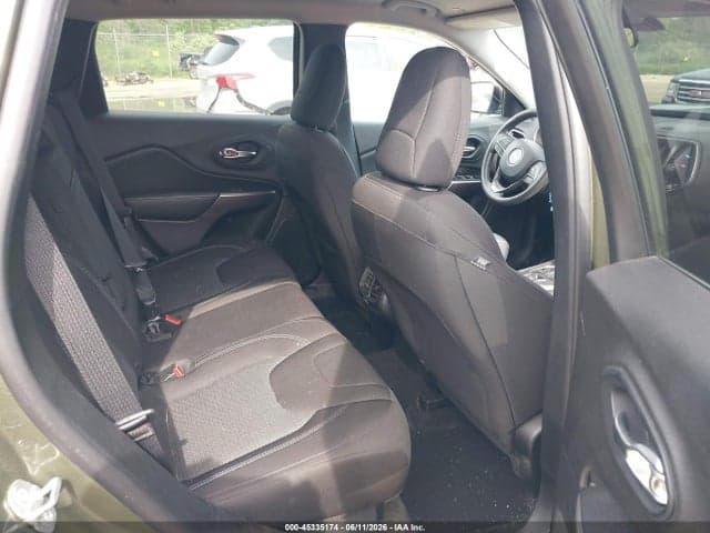 2019 JEEP CHEROKEE LATITUDE 4X4 8