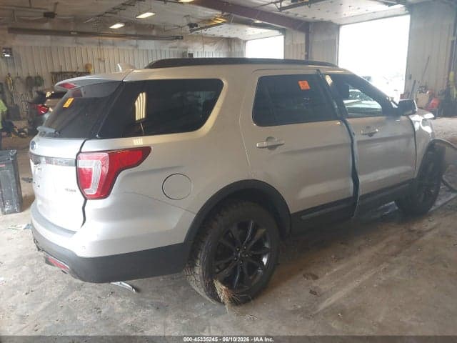 2017 FORD EXPLORER XLT 4