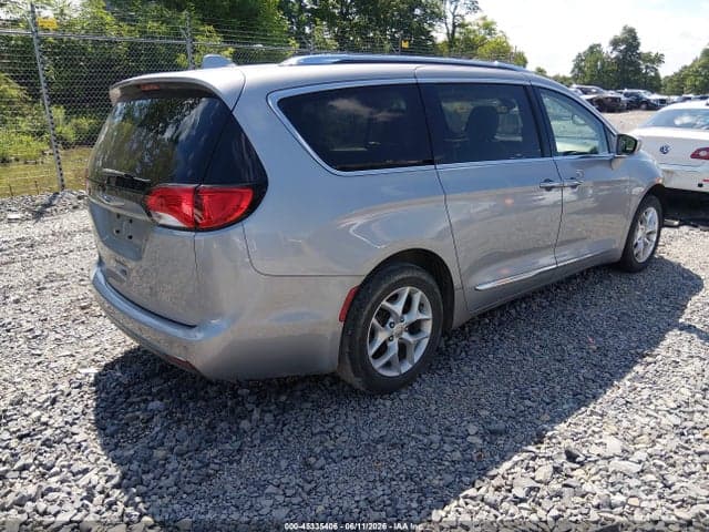 2017 CHRYSLER PACIFICA TOURING-L PLUS 4