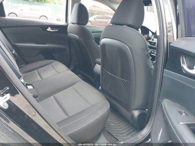2019 KIA FORTE S 8