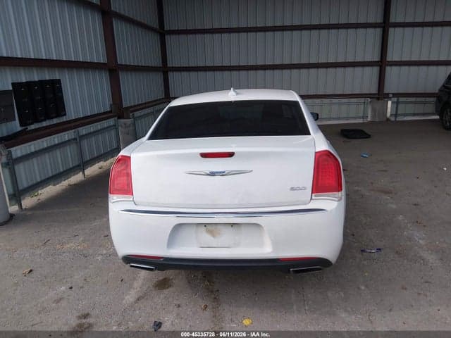 2018 CHRYSLER 300 TOURING 17