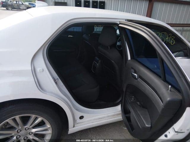 2018 CHRYSLER 300 TOURING 8