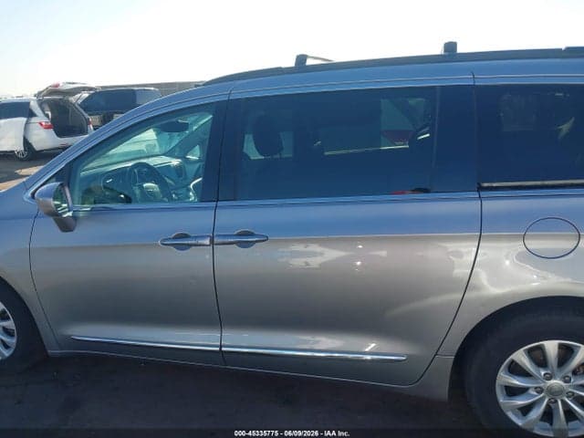 2017 CHRYSLER PACIFICA TOURING-L 14